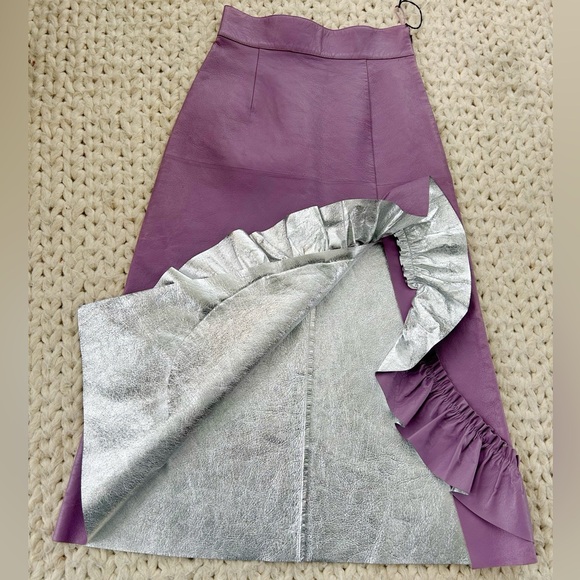 NEW Miu Miu Lavender Leather Midi Skirt with Silver Ruffle - Picture 3 of 16